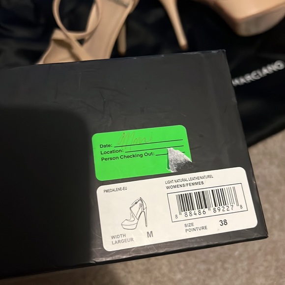 Marciano size 8 shoe nude - Picture 3 of 3